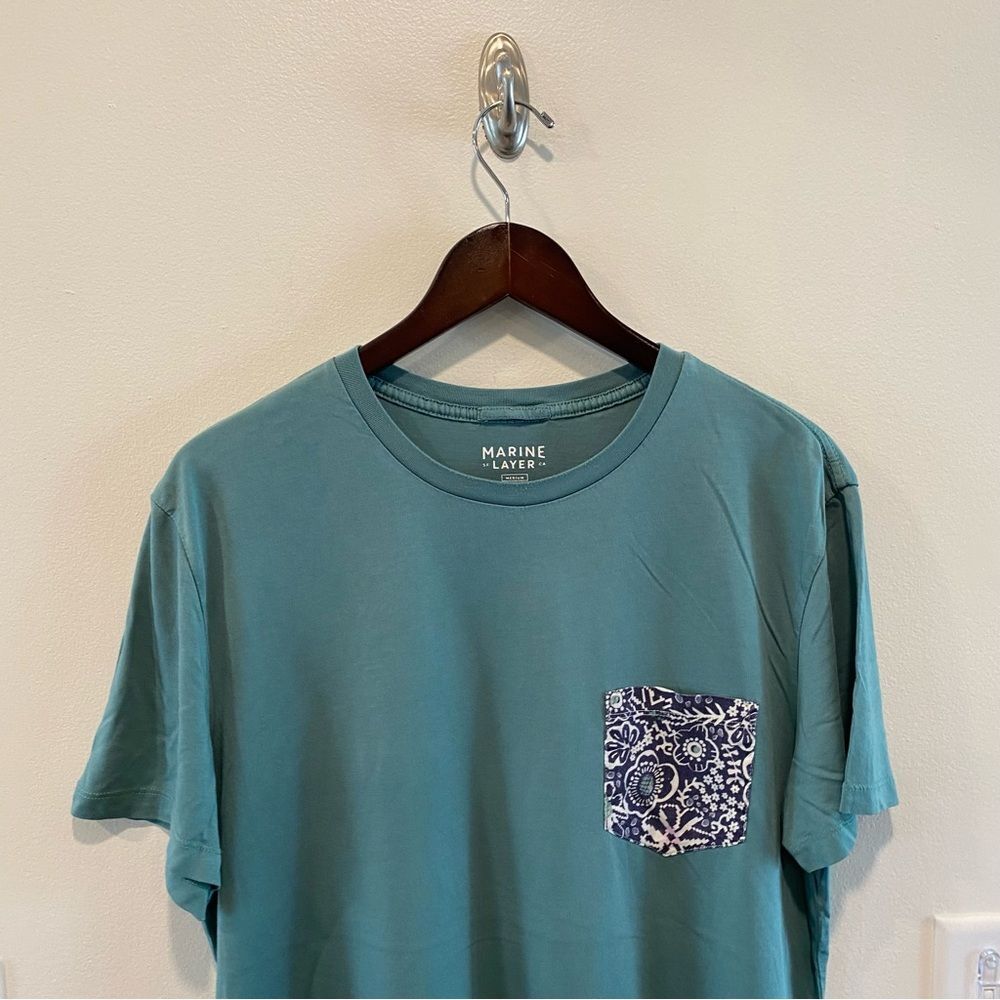 Marine layer signature printed cotton tee  Men's size medium short sleeve green - Picture 2 of 9